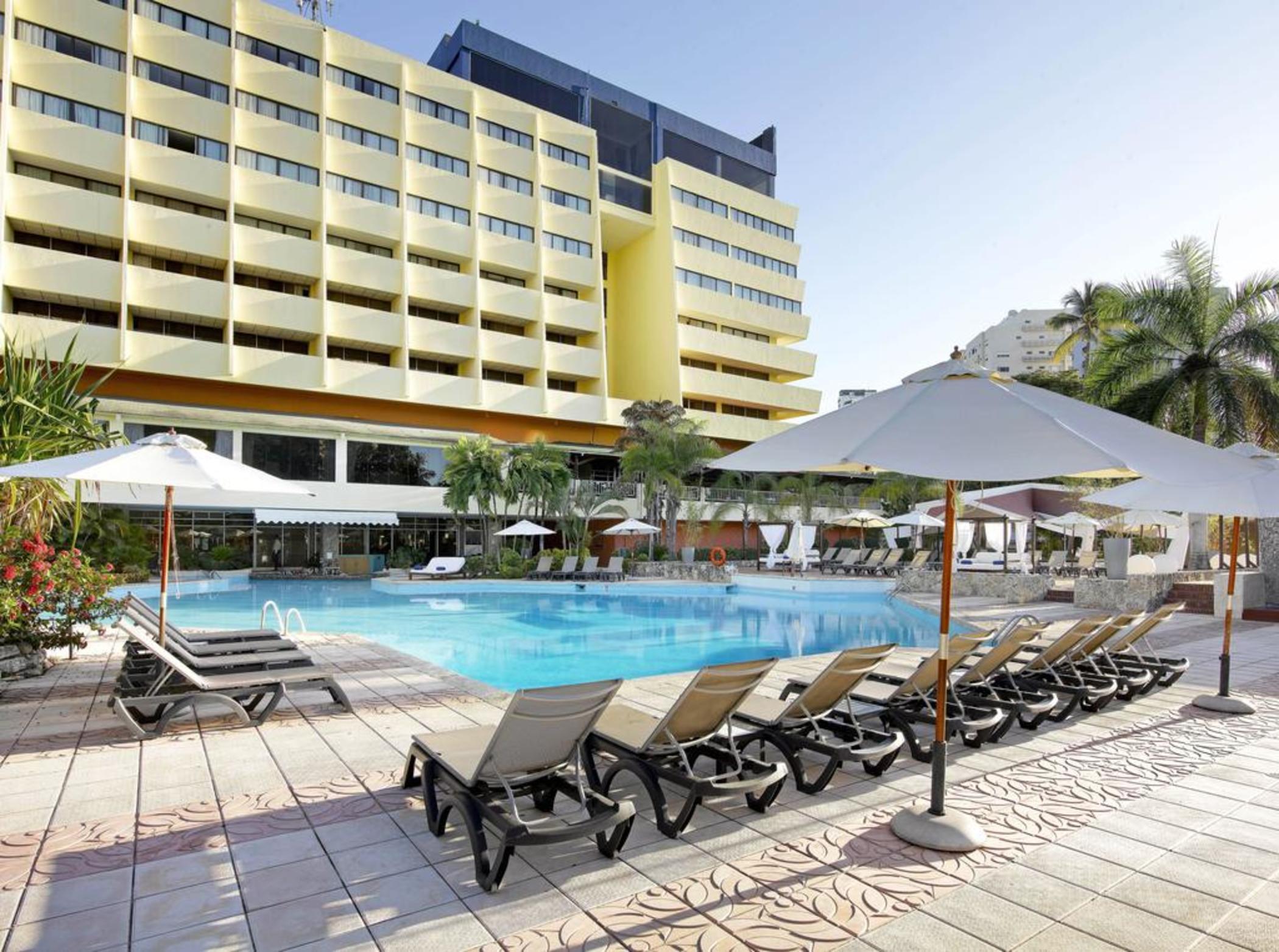 Dominican Fiesta Hotel Санто Доминго Екстериор снимка The Dan Hotel